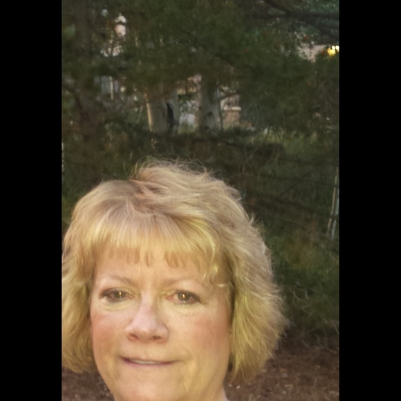 Meet your Posher, Val - Picture 1 of 1